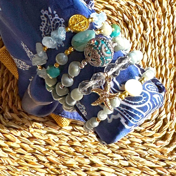 Aquamarine Bracelet March Birth Bracelet 14k gold beaded unique - Picture 2 of 10